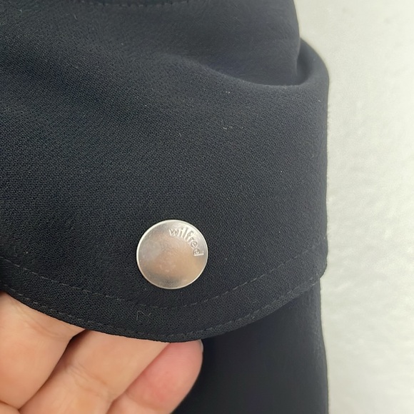 Aritzia Wilfred Project Multi Pocket Crepe Cargo Pants Black Women Size 2 - Picture 3 of 8